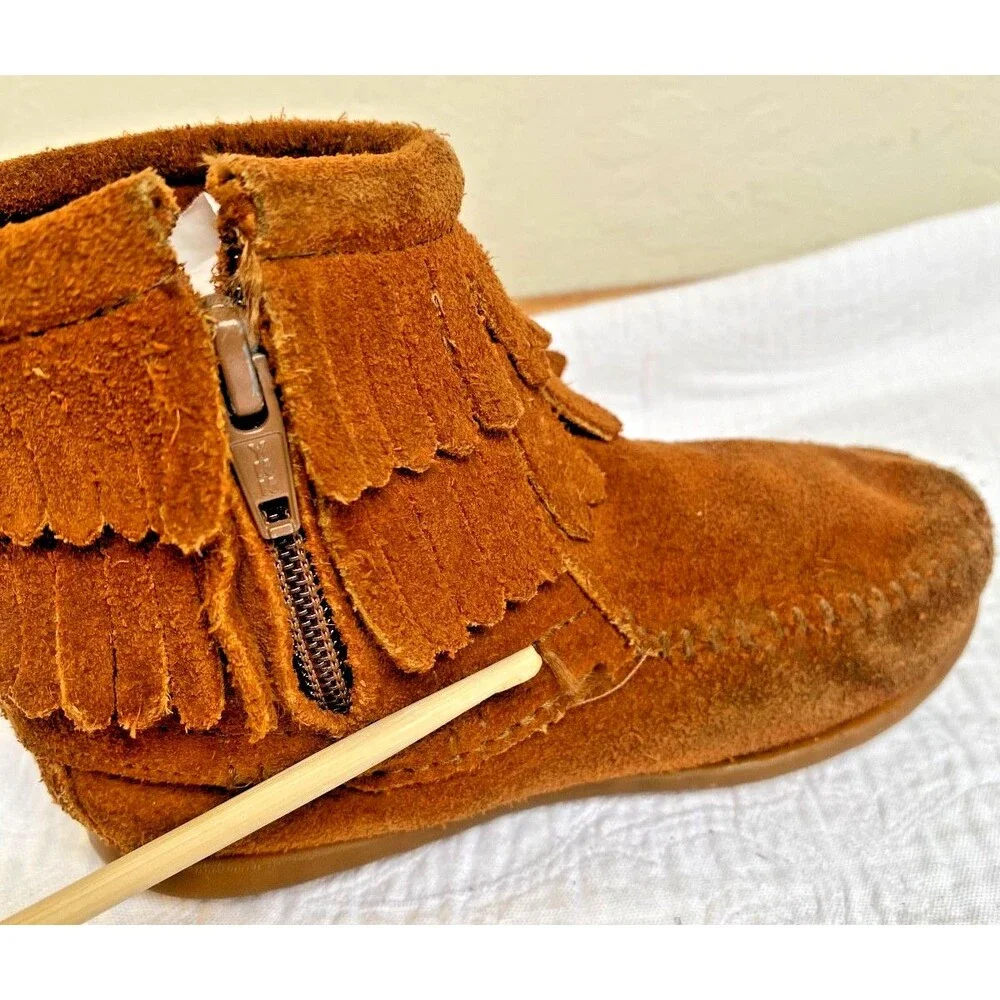 Minnetonka Girl's Brown Suede Leather Fringe Ankle Boots Moccasin Zipper -Sz 9T